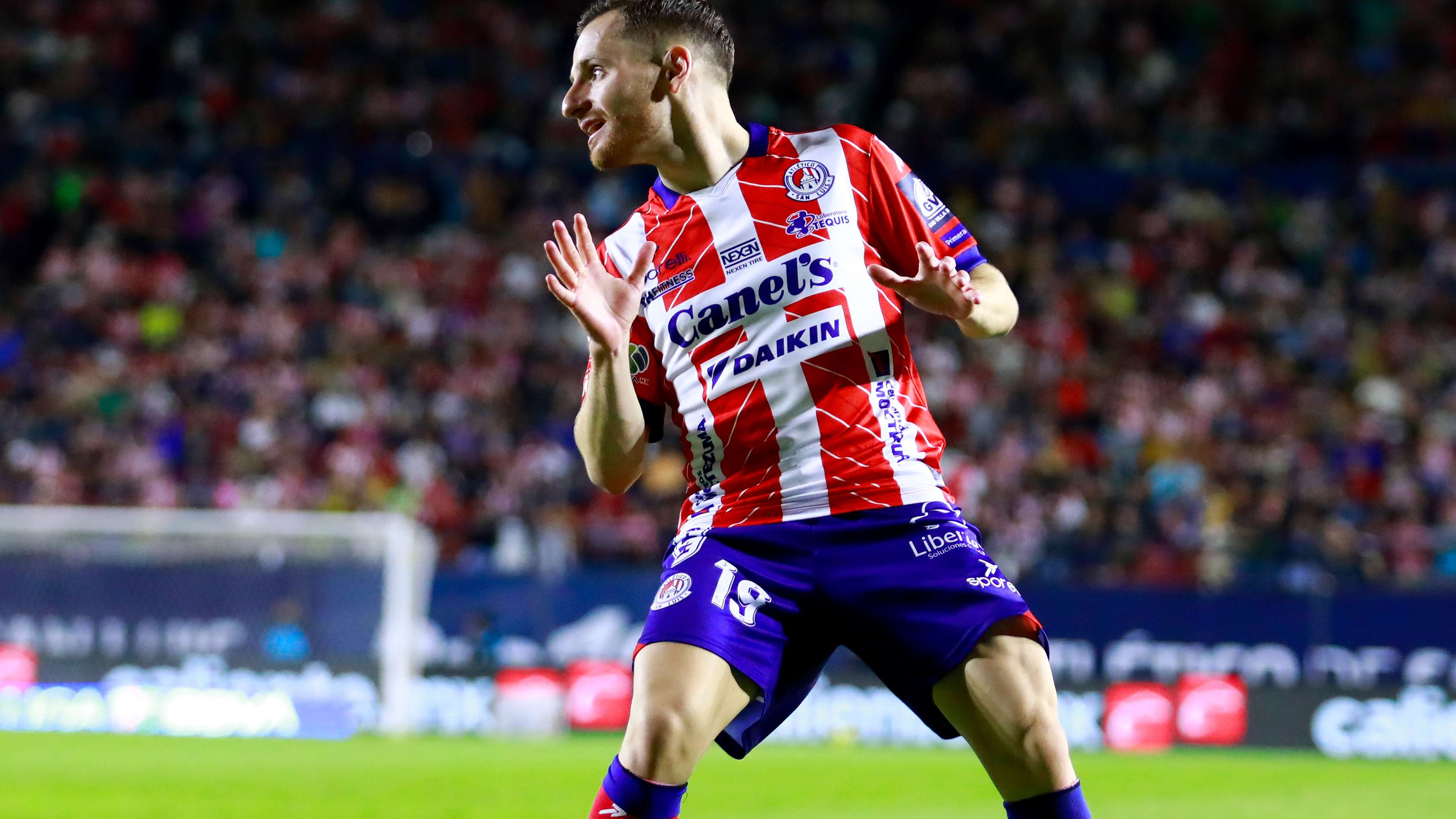 英超第4輪萊斯特城0-1曼城 瓦爾迪破門被吹B席補射破門.