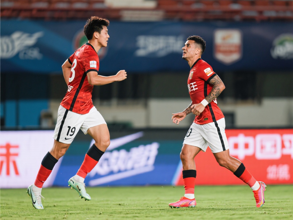 应由俱乐部 应由俱乐部